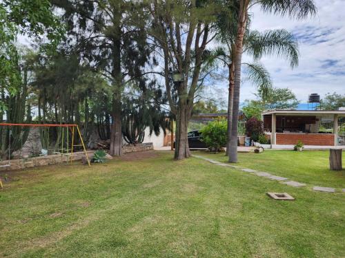 Casa, terraza con alberca, la Cañada in Ixtlahuacán de los Membrillos, Mexico