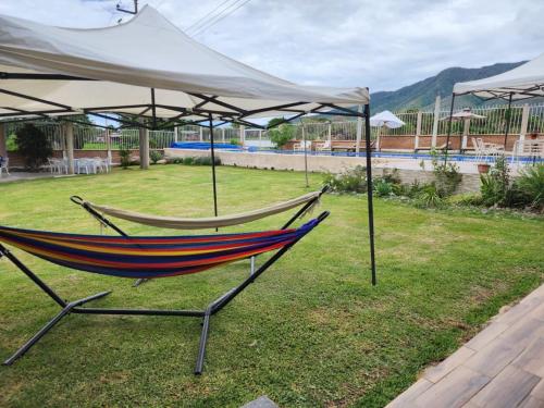 Casa, terraza con alberca, la Cañada in Ixtlahuacán de los Membrillos, Mexico