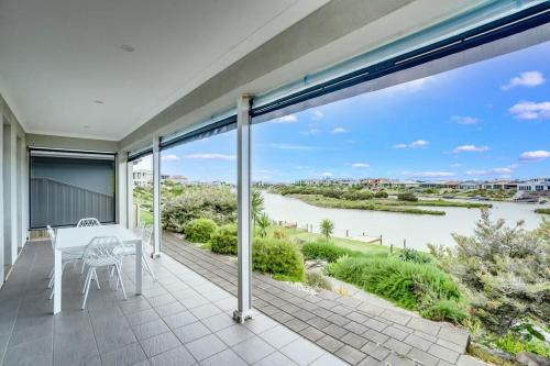 Hindmarsh Island Marina Lifestyle - BYO Linen in Hindmarsh Island