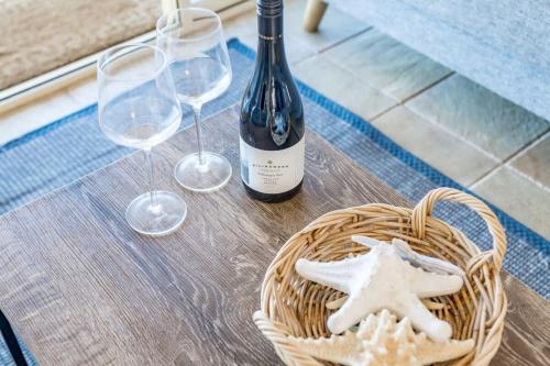 Beladura - 35 Goolwa Channel Drive Hindmarsh Island - Linen Included