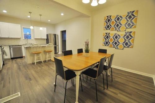 Housepitality - Franklinton Manor - Spacious in Franklinton