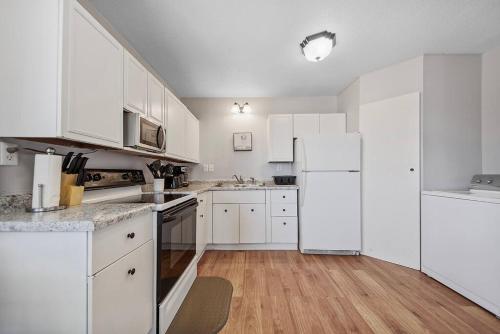 Downtown Condo-Upper Unit