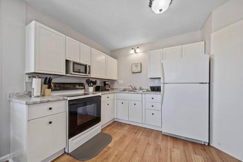 Downtown Condo-Upper Unit