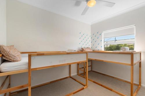 12 Watson Crs Port Elliot - Linen Included