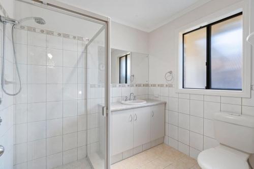 71 Blanche Pde Hindmarsh Island - No Linen Included