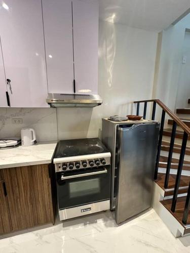 Fully Furnished 2 BR w/ Netflix in Abucay