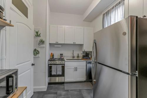Housepitality - The Short North Sanctuary in Columbus, USA