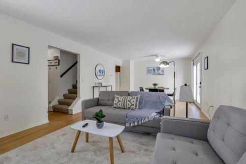 Housepitality - The Gahanna Hideaway in แอลบานีคอมมอนส์