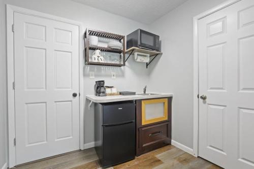 Housepitality - The Restful Studio - Cozy in Newark, USA