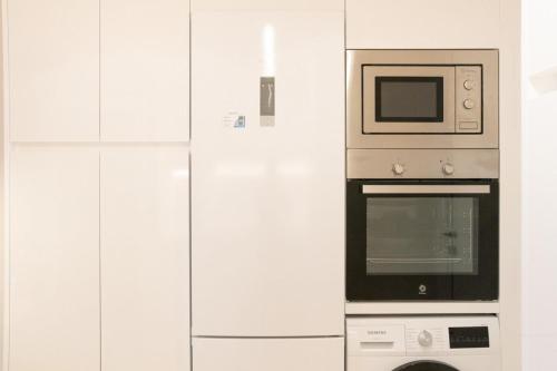 Chic 1BD Flat wSauna & Balcony Tetuán Madrid! - image 7