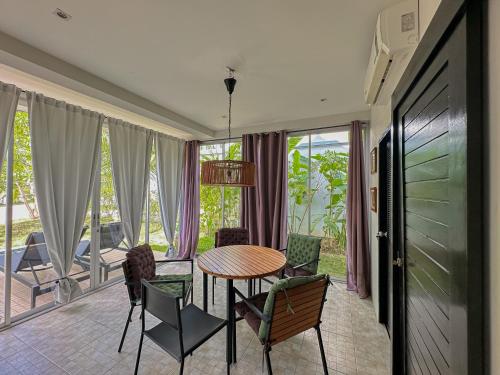 Venice De Pool Villa @ Casa Sakhu Phuket