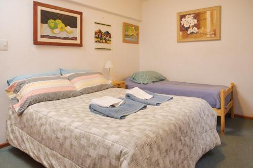 One-Bedroom Apartment image 8