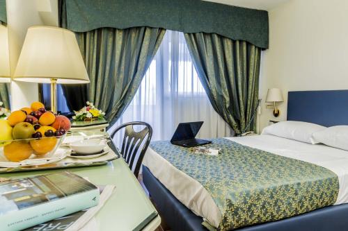 Grande Albergo Potenza - Tap to explore photos