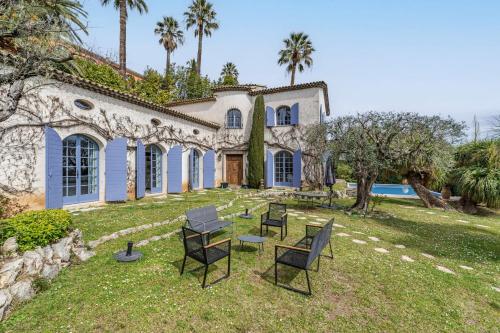 Historic Villa - 9 people - 20 minutes from Cannes - Private Pool