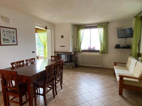 Létesítmények, The Happy Rooster - Villa with Big Garden in Pianello Del Lario