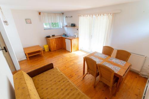 House Jakob Camping Ananas Cisnadioara in Cisnadioara