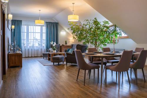 Зручності, Złota Jesień Restauracja i Noclegi nad jeziorem (Zlota Jesien Restauracja i Noclegi nad jeziorem) in Картузи