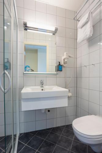 Comfort Hotel Park - image 2