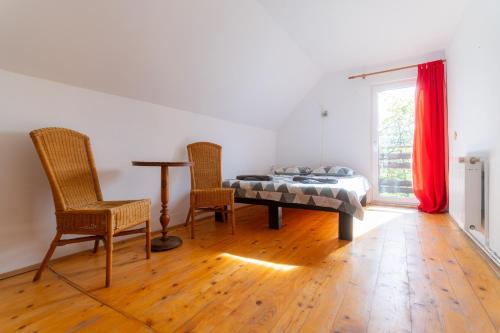 House Jakob Camping Ananas Cisnadioara in Cisnadioara