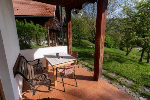 House Jakob Camping Ananas Cisnadioara in Cisnadioara