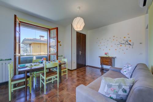 One-Bedroom Apartment image 8