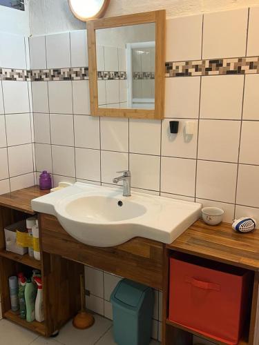 Maison spiritaine in Le Saint-Esprit