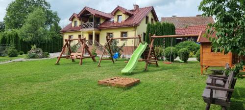 Viesnīcas āriene, Mazurski Raj - Komfortowy dom nad jeziorem in Kuty