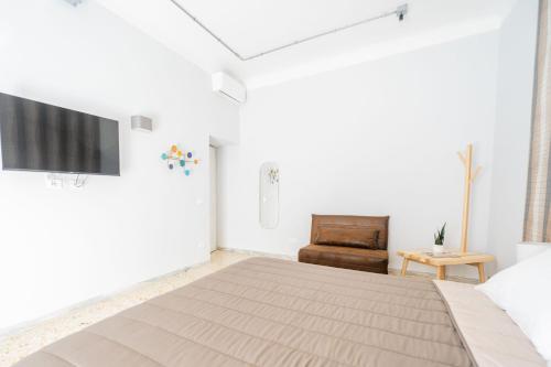 Trastevere Lovely 2 BR Apartment - image 13