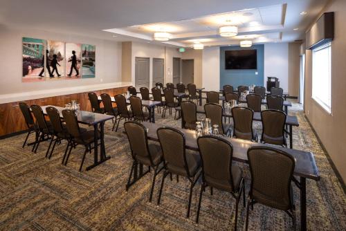 Holiday Inn Express Pullman an IHG Hotel - image 9