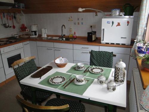 Kitchen, Ferienwohnung Am Schlosspark in Schlitz