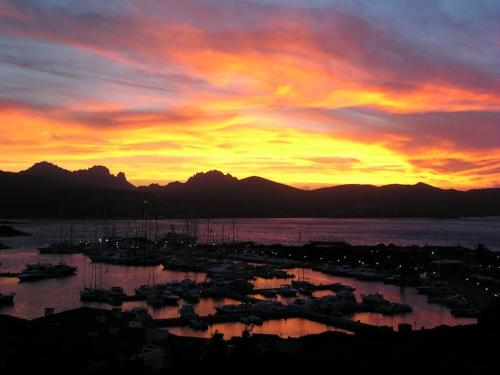 (Golden Sunset) - Terrazza per 4 su Porto Rotondo