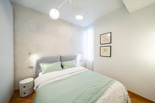 Ticinese Apartment, Milan (photo 8)
