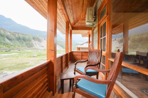 Surrounding environment, Hotel Devlok Himachal Swarg By Beas - Your Gateway to Heaven  in Badgran