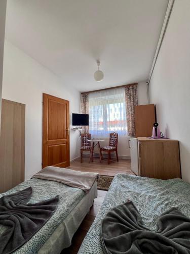 Quadruple Room image 3