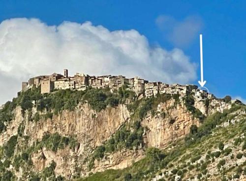 “La Stalla e il Fienile “ Suite con terrazza panoramica a strapiombo