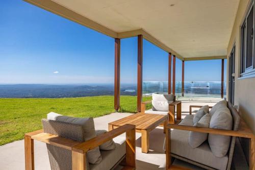 Private Estate - Panoramic Views