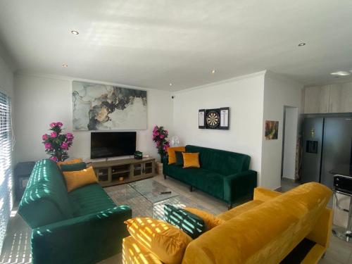 32 On Gill Road Self Catering - Kaapstad