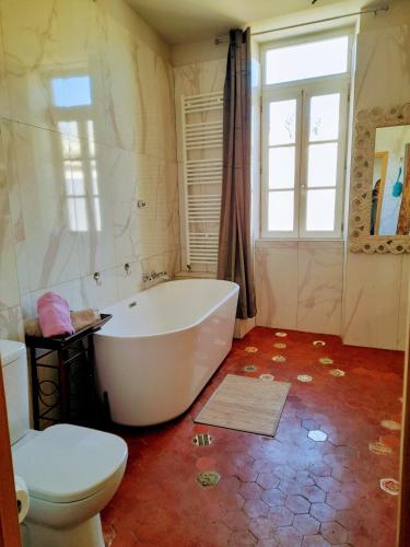 Badezimmer, Les MIRABELLES chambres d'hôtes (Les MIRABELLES chambres d'hotes) in Sisteron