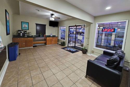 Travelodge by Wyndham Wenatchee - image 7