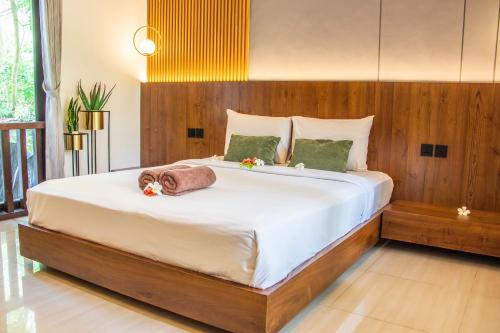 Deluxe Double Room with Shower room in Uluwatu Yoga Resort