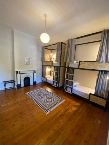 Villa Viva Hostel Room Type - Bed in 4-Bed Mixed Dormitory Room
