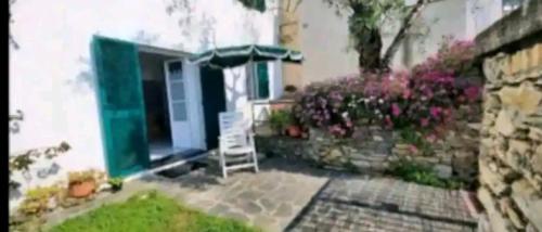  Casa con Ulivo e Bella Vista Vicino Parco C. Terre in Zoagli