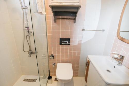 Twin room, small