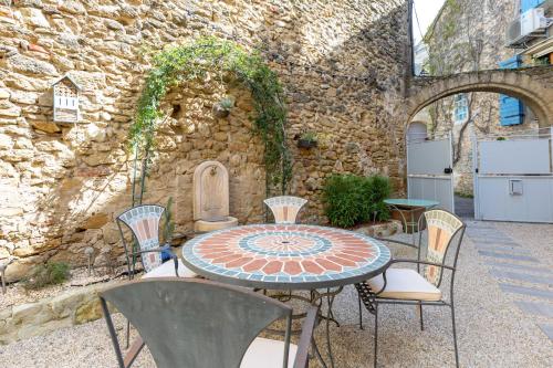 Зручності, La Parenthèse, chambres d'hôtes (La Parenthese, chambres d'hotes) in Рошгуд