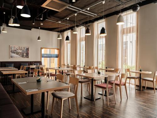 547646100 Holiday Inn Gdansk - City Centre by IHG