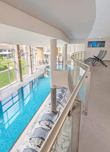 Hotel Azur Premium - image 4