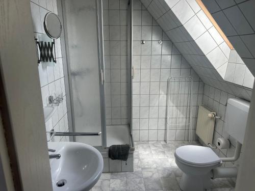 One-Bedroom Apartment image 1