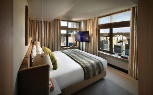 The Hari London - image 14