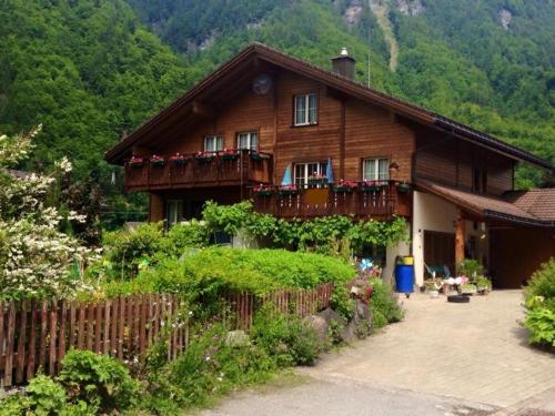 Ferienwohnung Bergheimat -Wie bei da Oma dahoam ,Ganz einfach -ganz unkompliziert -ganz relaxd - Accommodation - Linthal