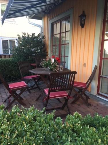 Fräsch lägenhet mitt i Trosa. (Frasch lagenhet mitt i Trosa.) in ทรอสซา